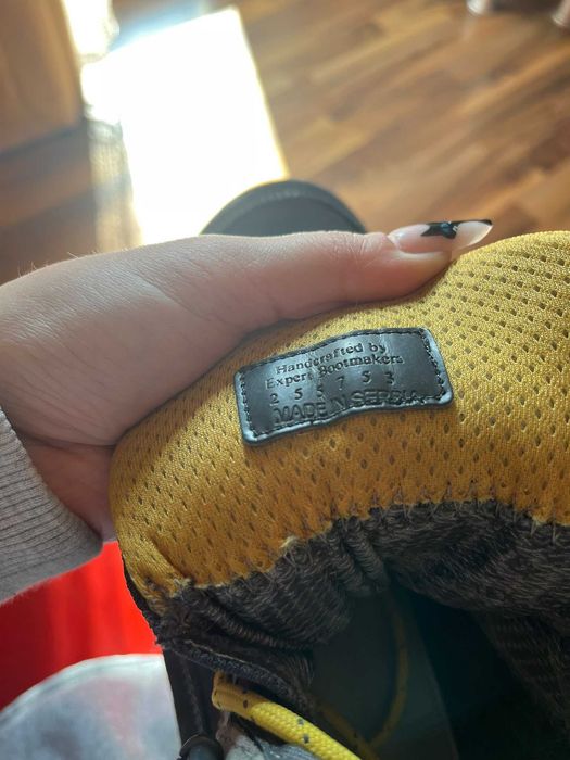 Bocanci munte AKU Trekker Lite III Gore-Tex Vibram barbati marimea 47
