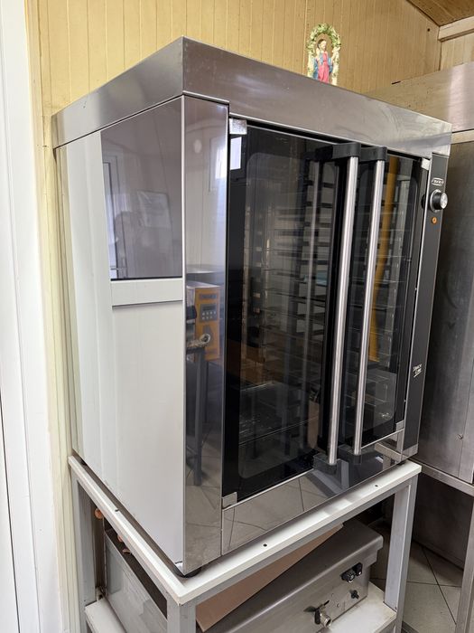 Utilaje patiserie: cuptor pe bandă, malaxor, dospitor, laminor