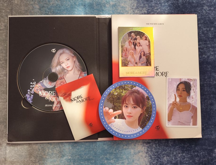 Kpop албуми на Twice и New jeans