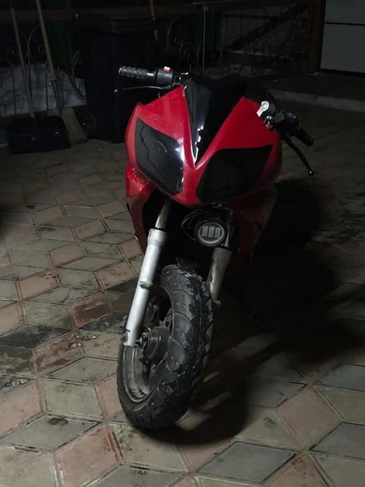 Продам педо хорнет в2