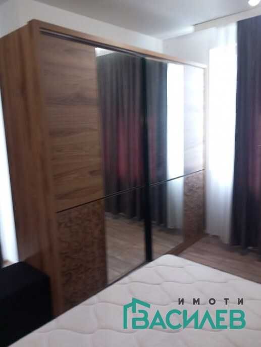 Продава се Двустаен апартамент в София, Център - 75 кв.м за 2067 €/кв.м - Снимка #2