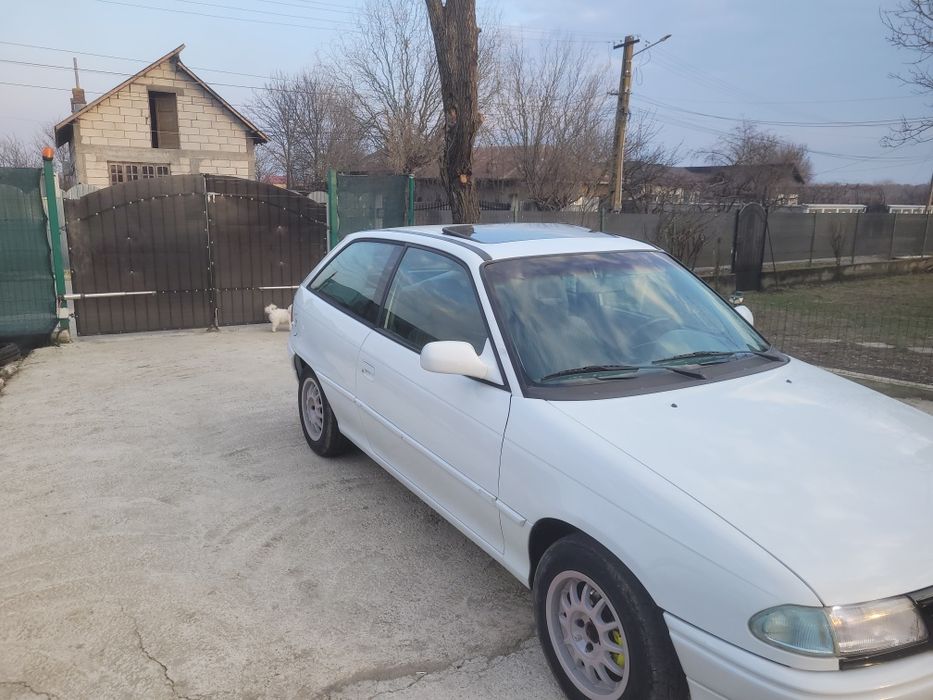 Se vinde apel an 1994 automat..recondiționat