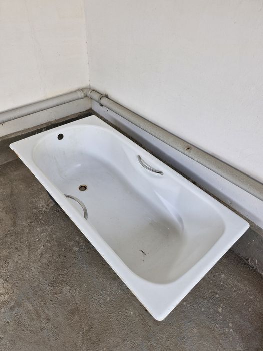 Ванна чугунная продаётся