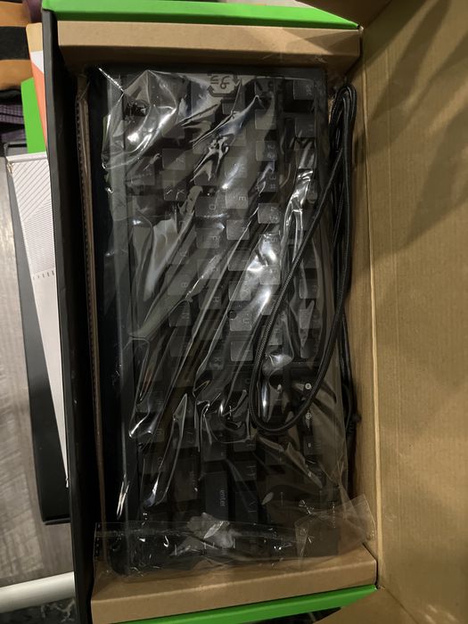 Механична клавиатура Razer - BlackWidow V4 75%