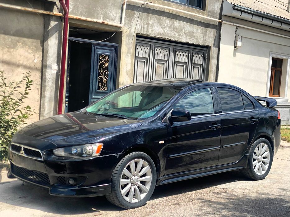 Mitsubishi Lancer X 2.0 CVT 2008