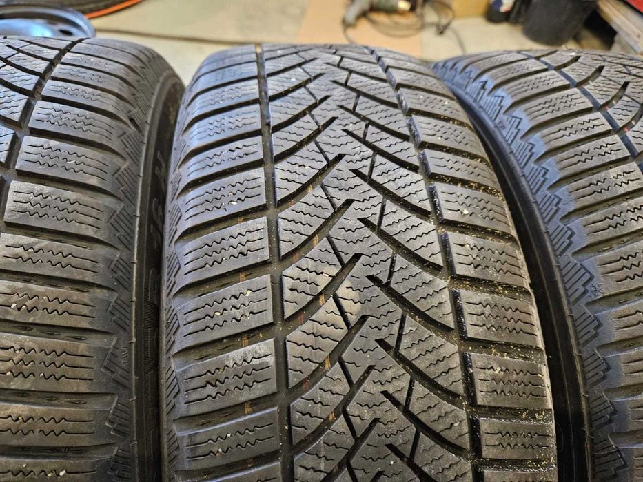 4 Anvelope IARNA 205.55.16 'Semperit' ; stare foarte buna