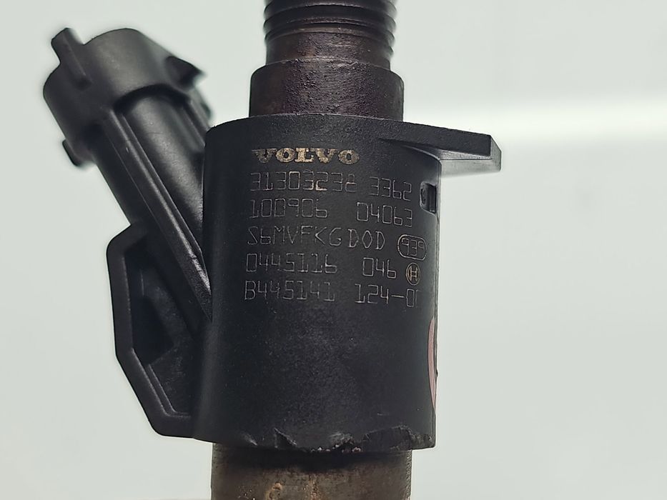 Injector Volvo C30 Coupe Rdesign [Fabr 2006-2013] 31303238 2.0 D5204T5