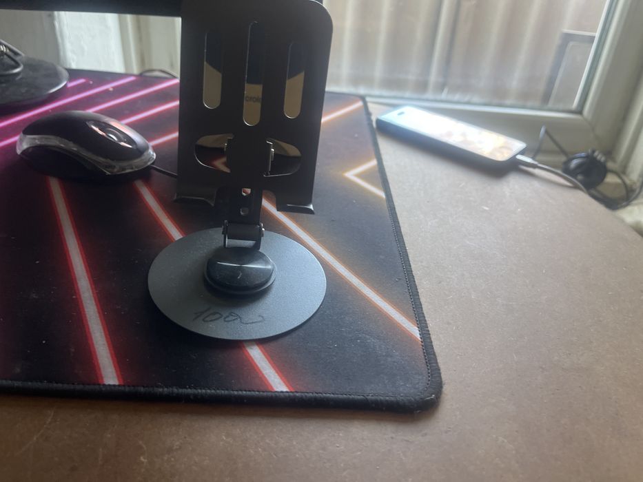 Подставка для телефона.