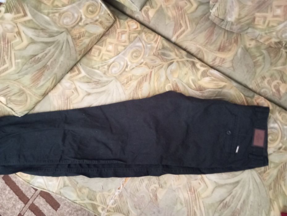 Брюки школьные черные