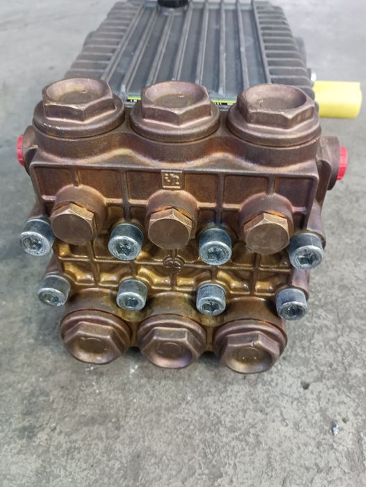 Помпа Interpump W2141 . 41 литра в минута