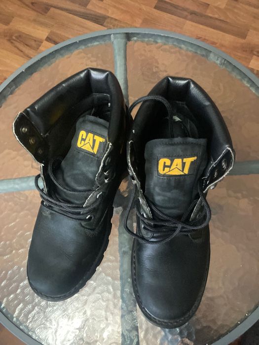 Ghete CAT în stare excelentă, mărimea 43.