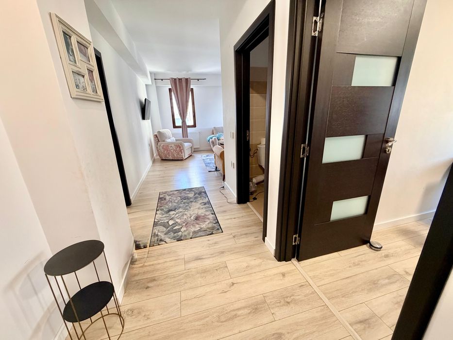 Apartament 2 camere Bloc NOU, Etaj 1, 2 balcoane, parcare, Ampoi3