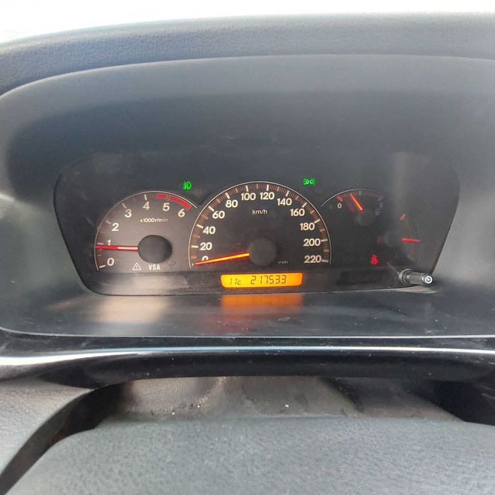 Продавам Honda FR-V 2.2D. в много добро състояние.