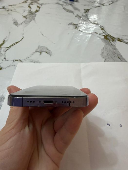 Продам айфон 14 про