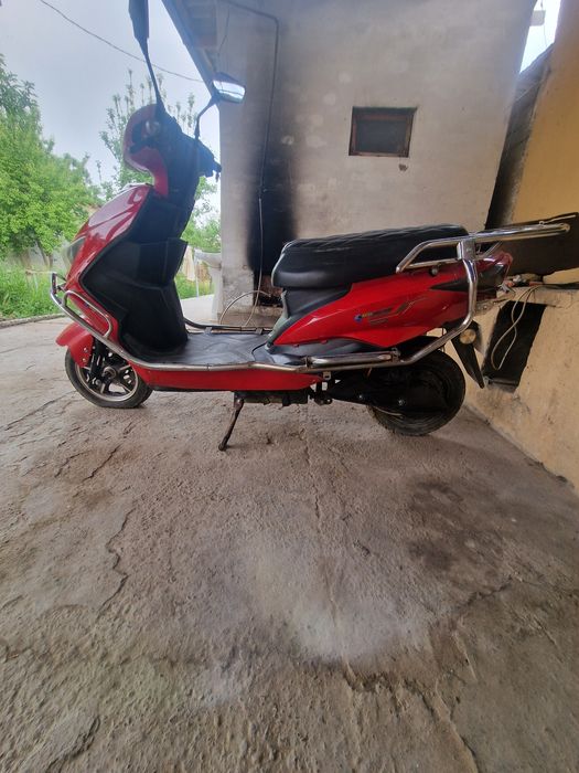Skuter EkoMoto qizil