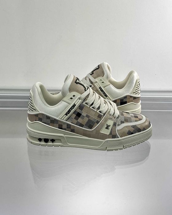 Adidasi Louis Vuitton Trainer Premium