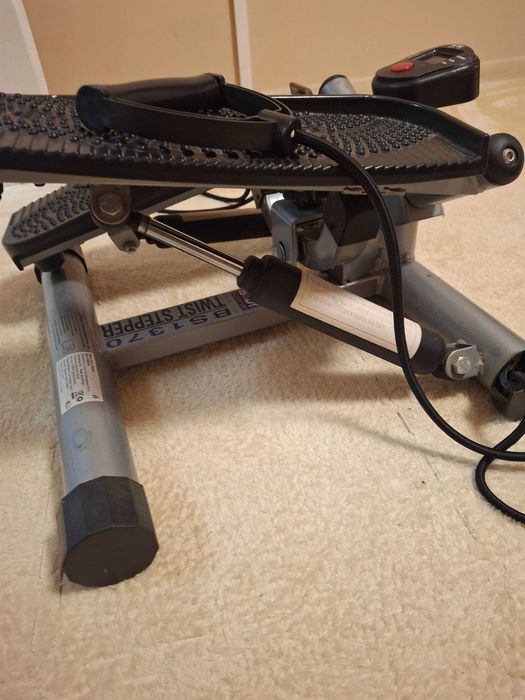 Степер с ластици, амортисьори и дисплей