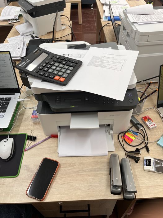 2 принтера MFP 137 fnw