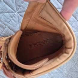 Номер 37,5 Нови дамски боти от естествена кожа