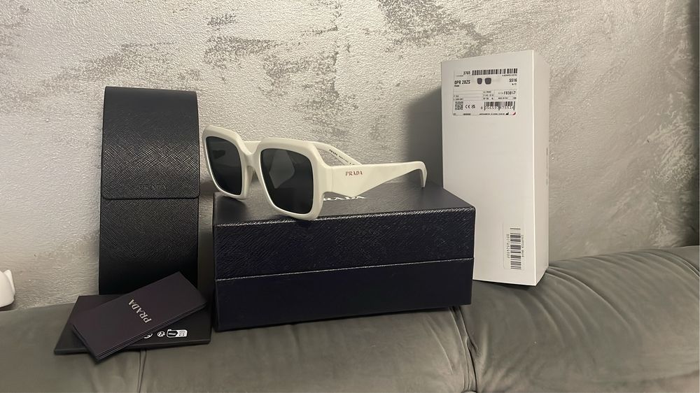 Ochelari Prada Noi