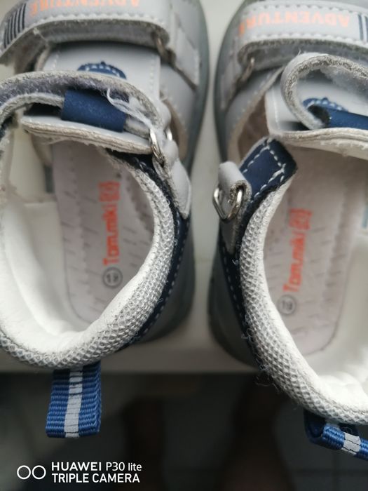 Продам детские сандали