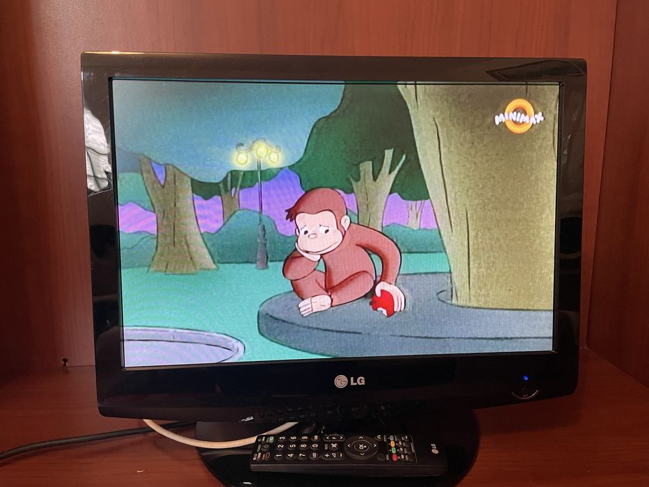 Televizor diagonala cu 48