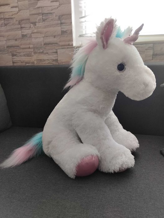 Голям плюшен еднорог