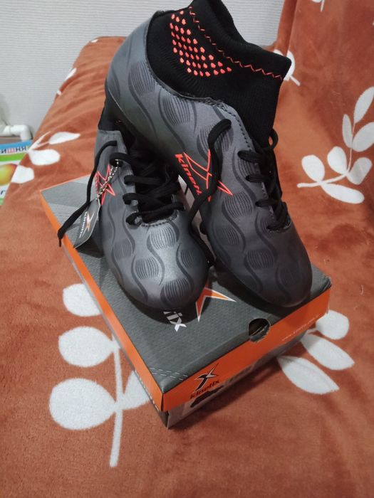 Бутцы десткие 35 размер