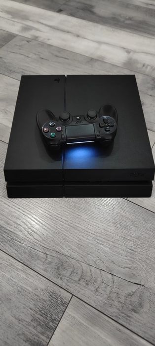 Consola Ps4 1Tb + controller + mentenanță
