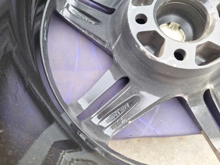 Jante AEZ 8.0x17 et 35 5x112 Bicolor