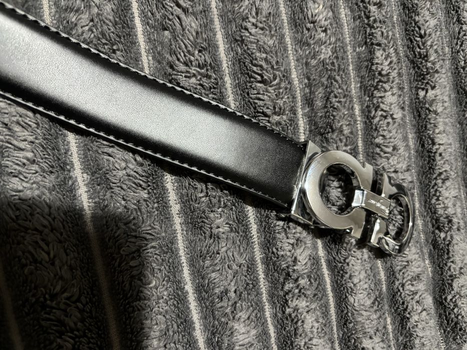 Curea Ferragamo Neagra noua 125