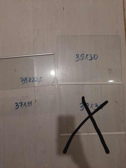 Продам стеклянные полки, ящики и кармашки