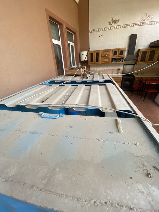 Аквариум для продажи живой рыбы