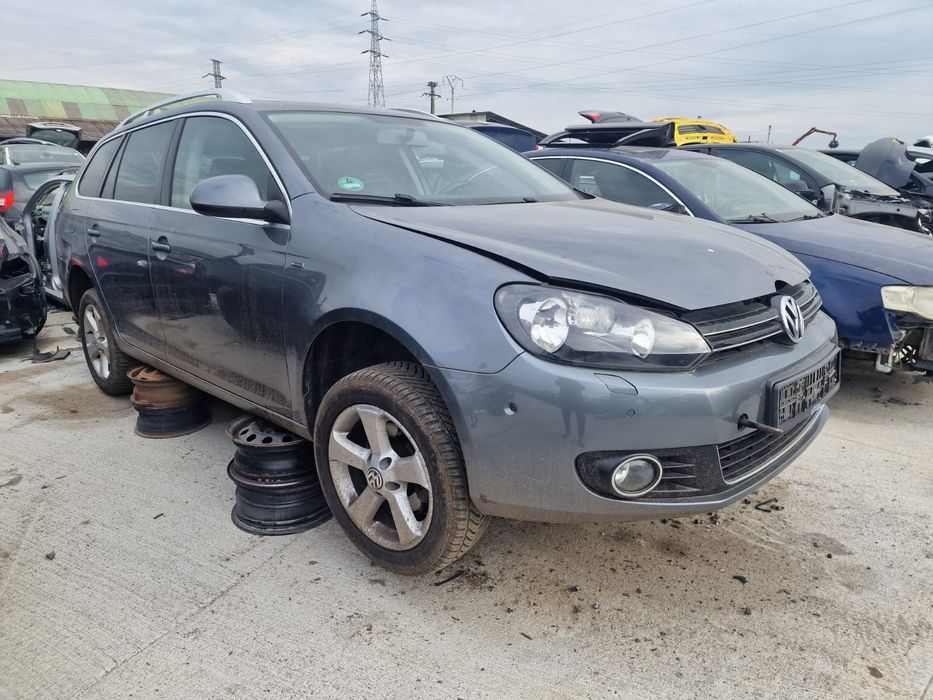 Dezmembram Volkswagen Golf 6 Combi 2011 1.6tdi CAY
