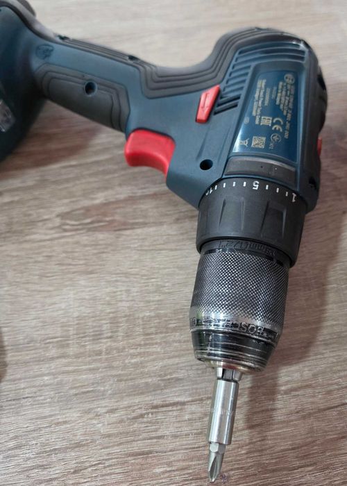Винтоверт Bosch GSR 18V-50