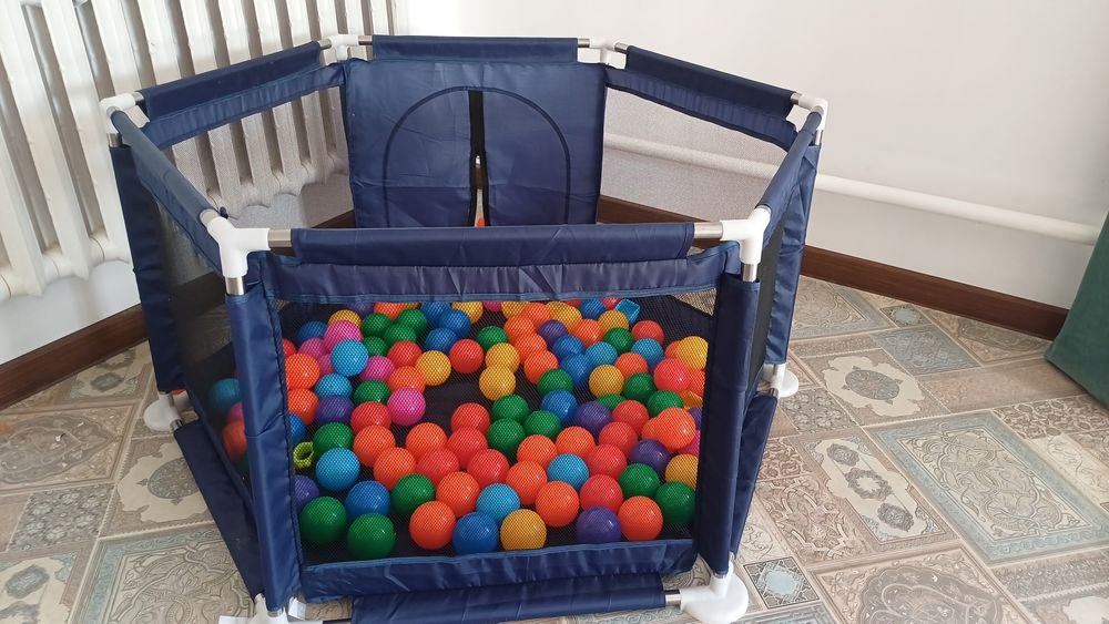 Игровой манеж + шарики
