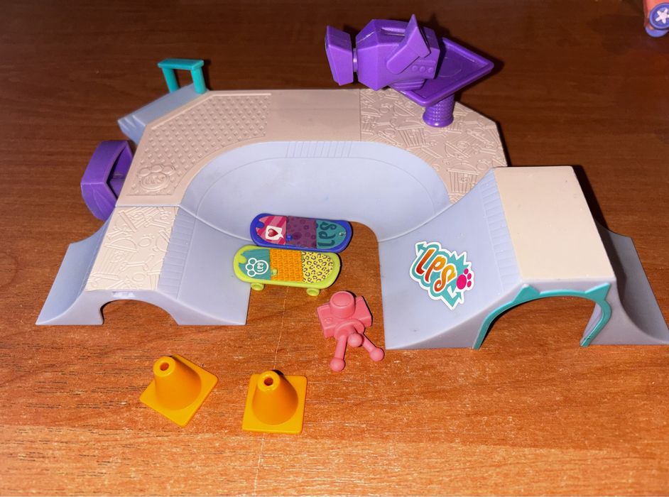 Набор LPS скейт парк