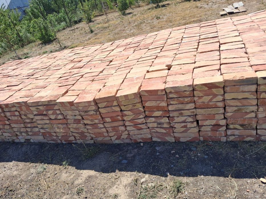 Красный кирпич 65тг