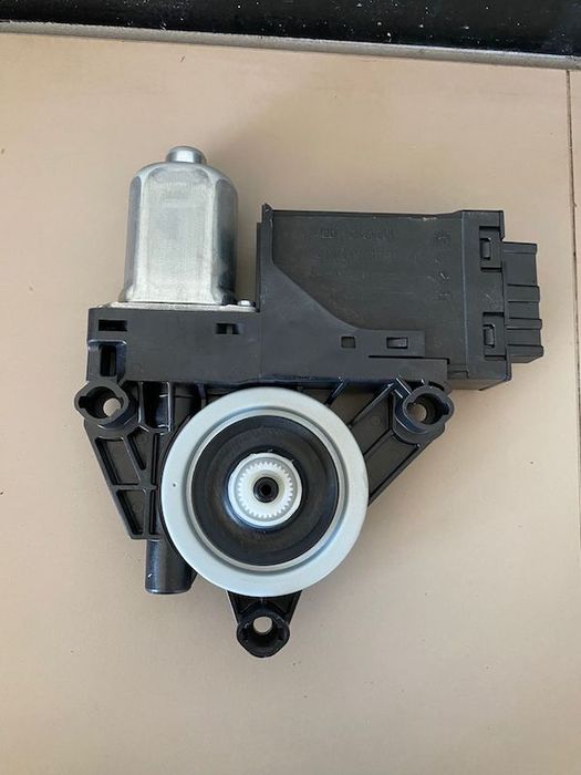 Motoras modul usa spate stanga VOLVO XC60 XC40 XC90 V90 S90 2017+ 32283266
