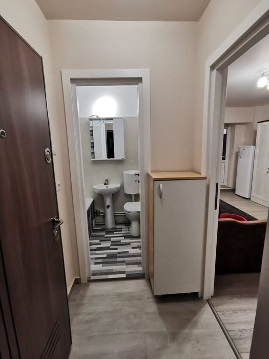 Dau spre inchiriere apartament cu 1 camera, decomandat
