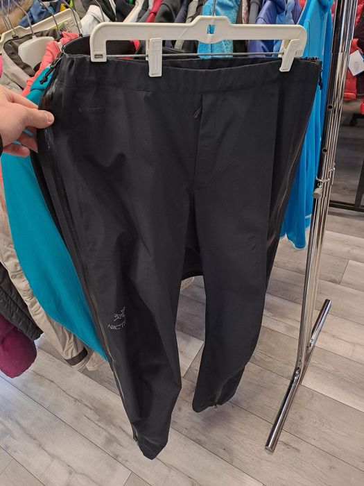 Arcteryx suprapantaloni Men L, impecabil, cod L4