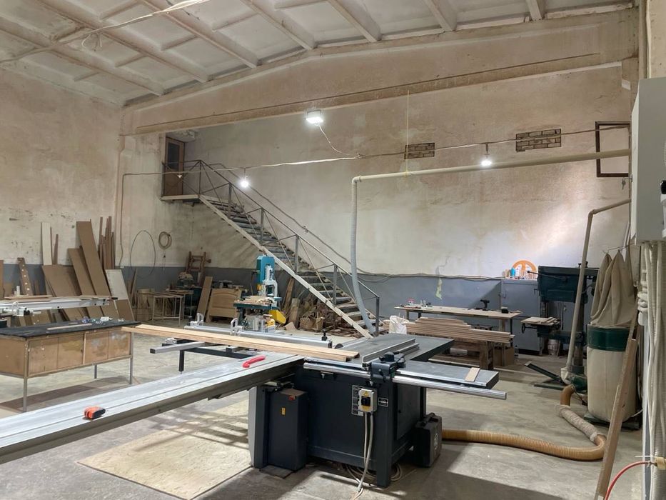 Sotiladi tayyor biznes (Mebel tsexi)