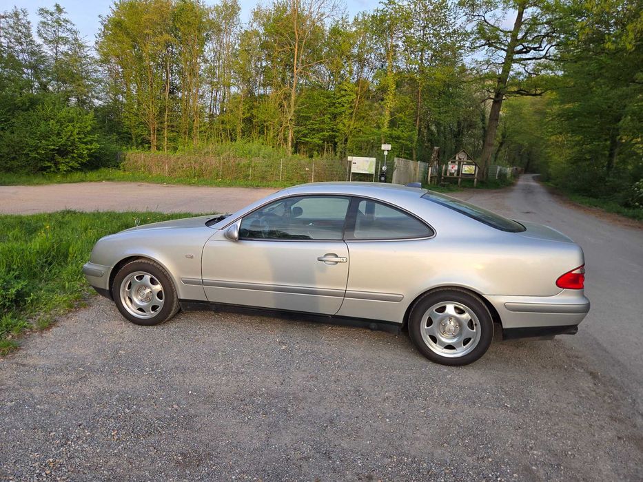 mercedes benz masina