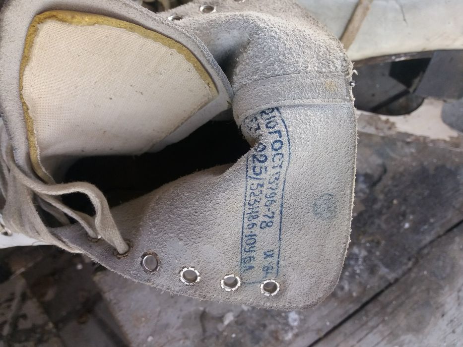 Продам детские коньки