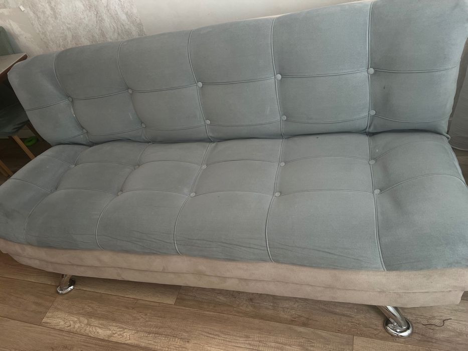 Продам срочно диван