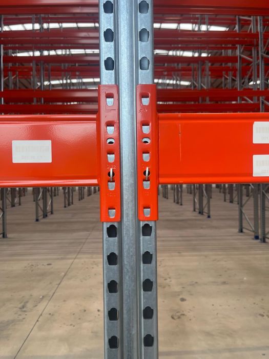 Rafturi metalice industriale