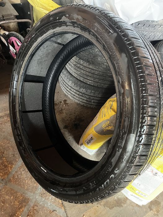 285/40R23 Pirelli Scorpion