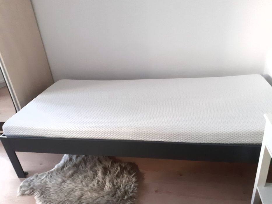 Vand pat aproape nou o persoana