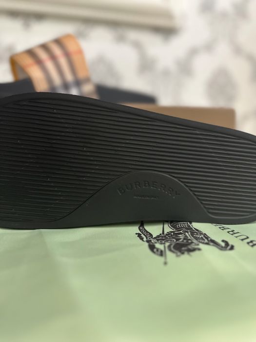 Burberry Slides джапанки(Authentic)