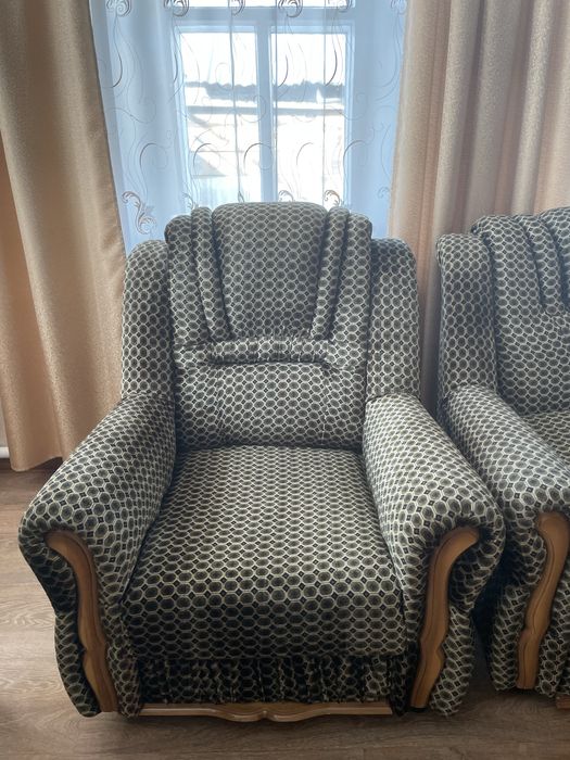 Продам диван и кресло